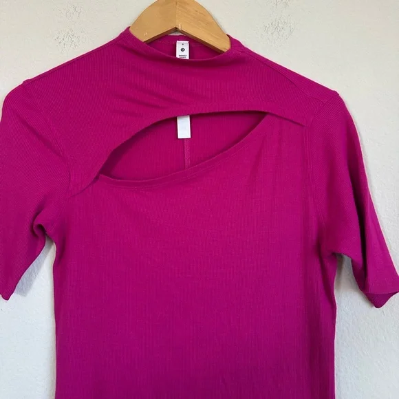 NWT Lululemon LA Tight-to-Body Keyhole Tee - Picture 6 of 10